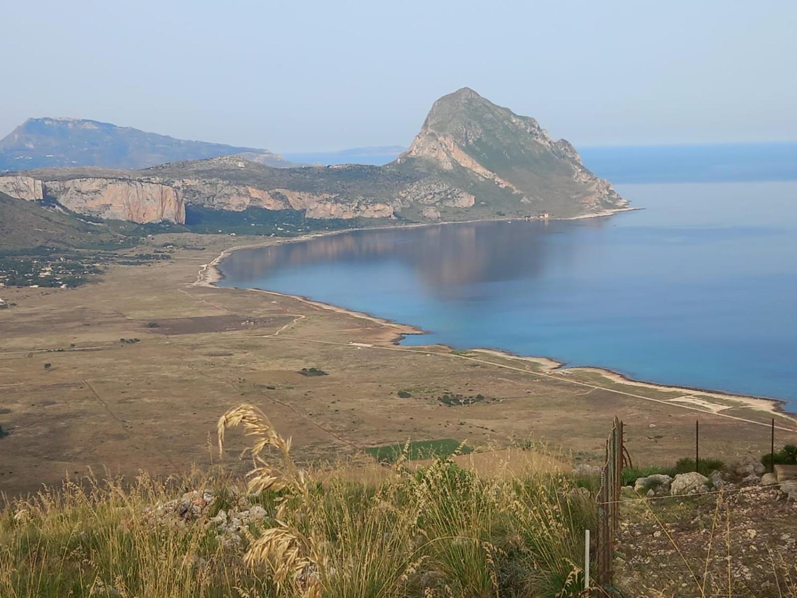 卡斯泰卢佐 Cala Di Ponente酒店 外观 照片