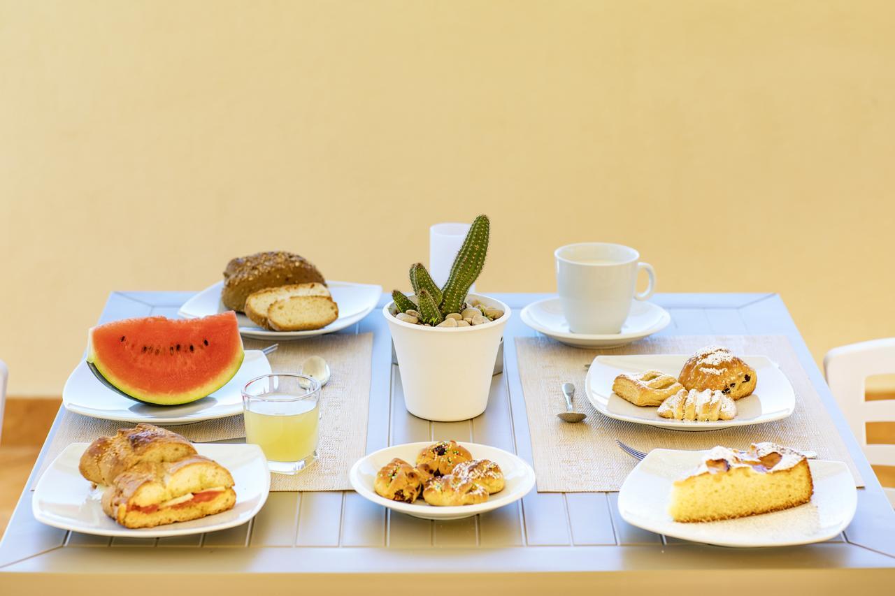 卡斯泰卢佐 Cala Di Ponente酒店 外观 照片